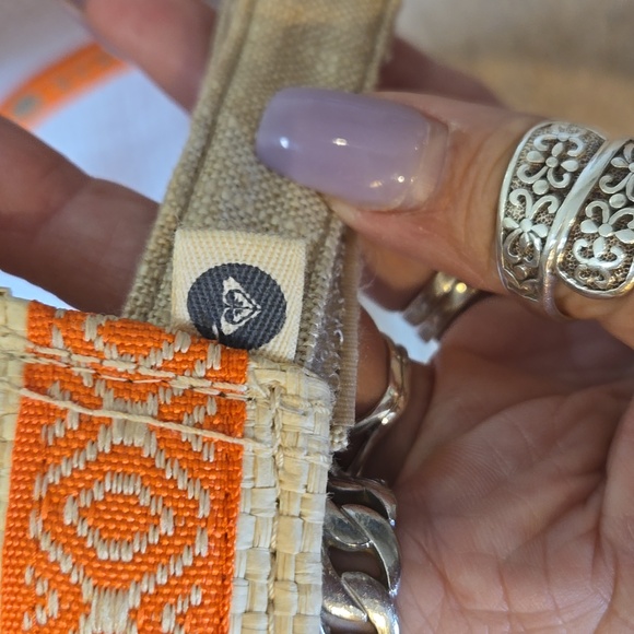 Roxy RARE and Stylish Adjustable Hat - Picture 7 of 11